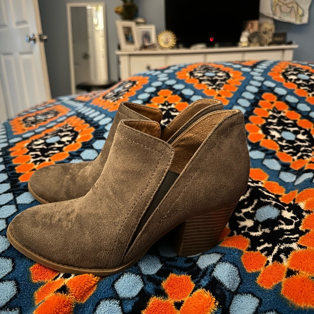 Cityclassified booties
